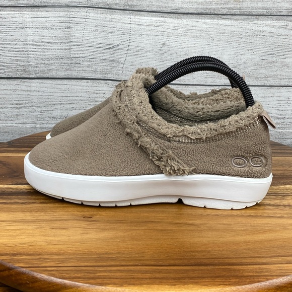OOFOS OOCoozie Low Slipper Shoe Tan Brown Recovery Comfort Women’s Size 7 - Picture 1 of 12